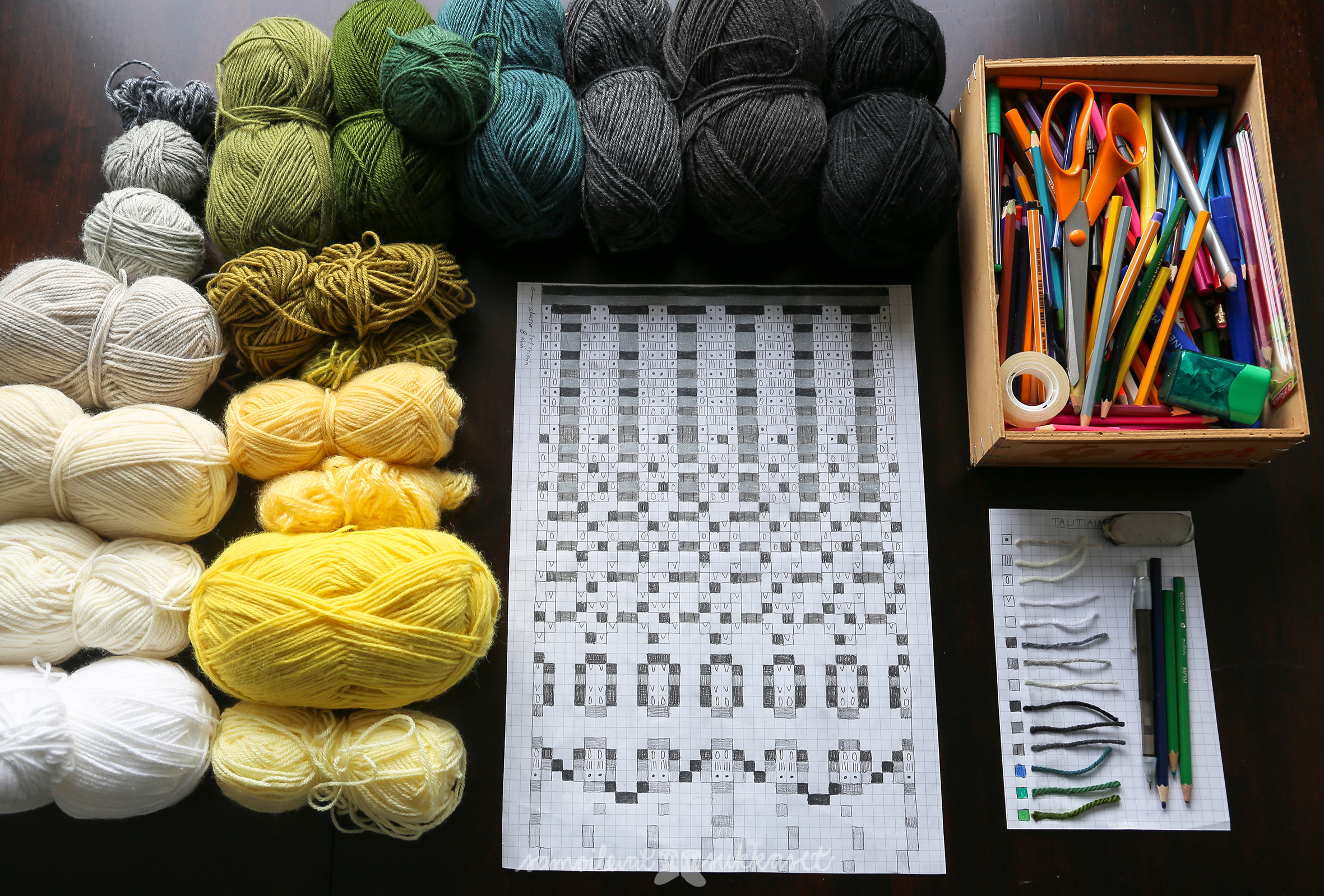 talitiaissukat_ruutupiirros_samoilevat sukkaset-6