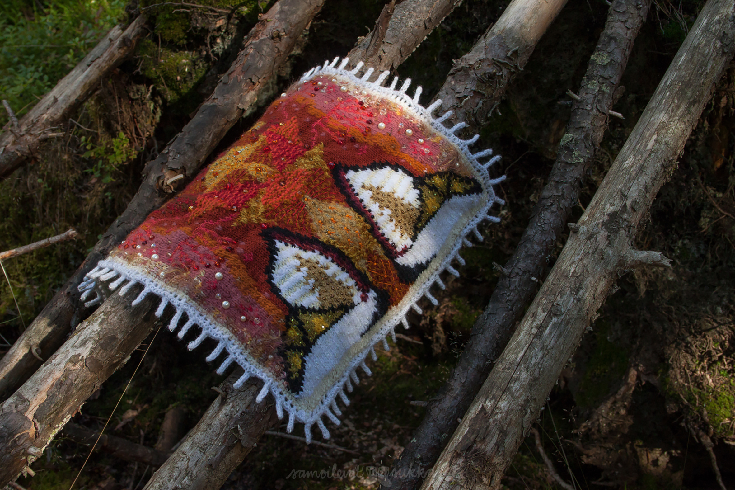 Aurinko Armas_2017_still3_samoilevatsukkaset