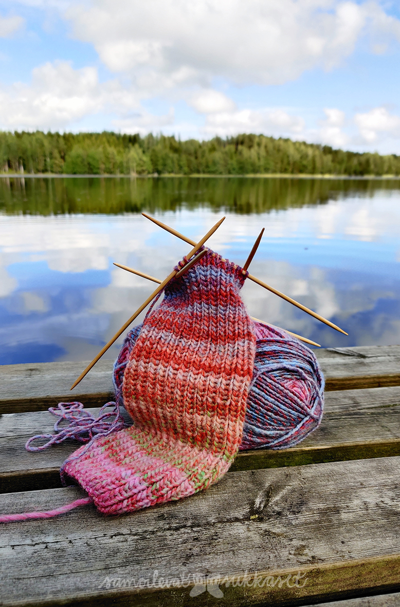 samoilevatsukkaset_neuleretkeily_järvimaisema