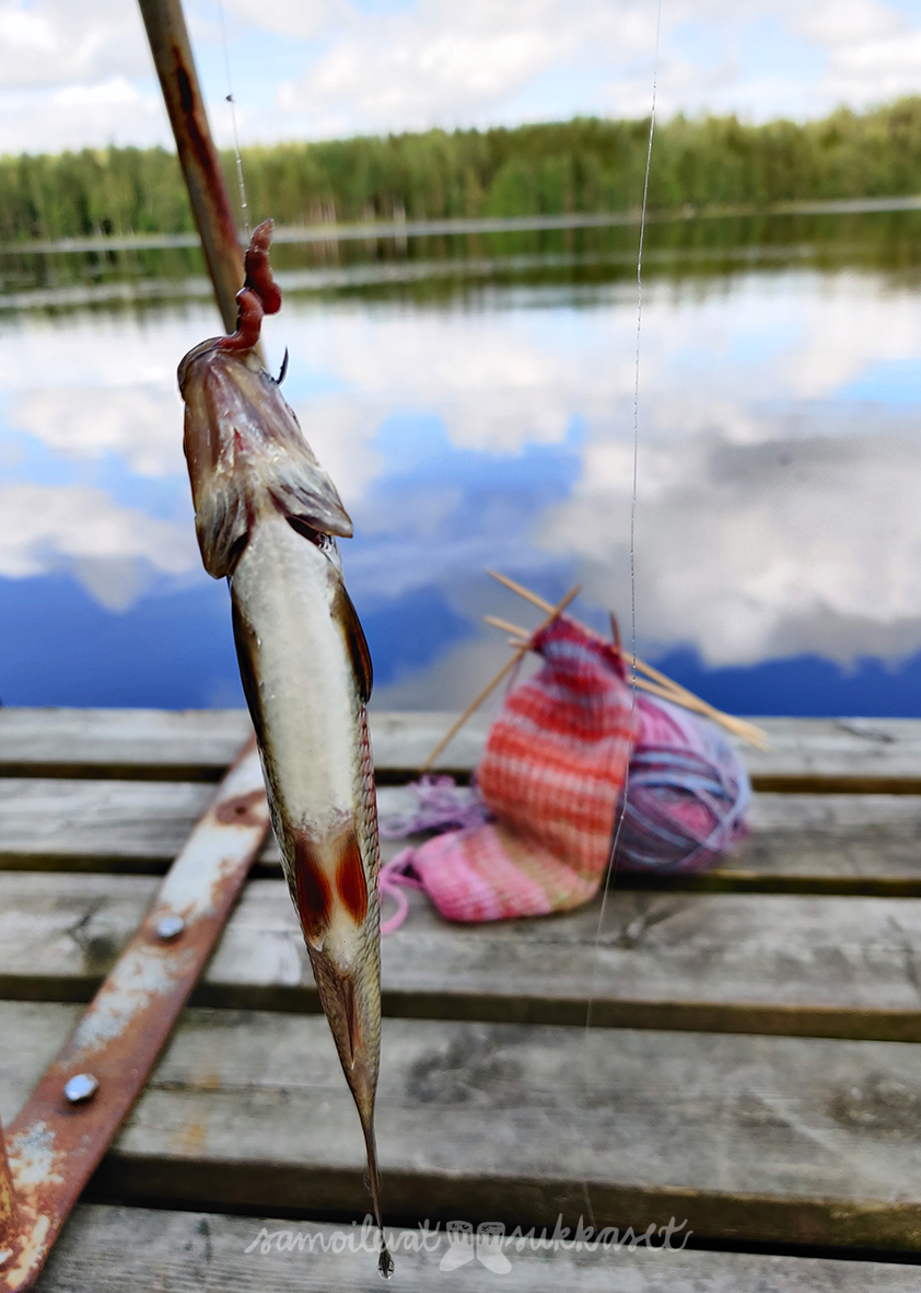 samoilevatsukkaset_neuleretkeily_mökkilaituri