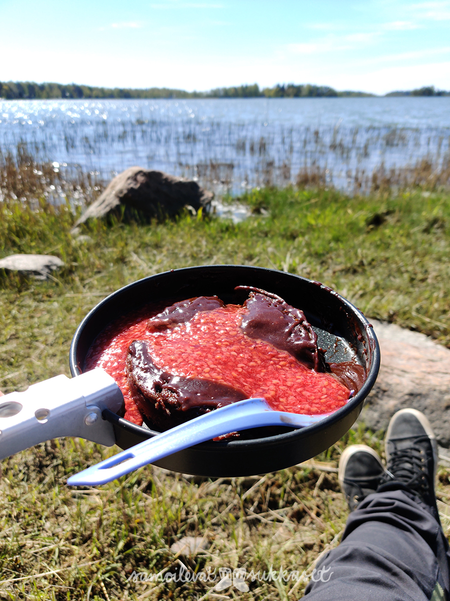 samoilevatsukkaset_trangiamutakakku_lehtisaari